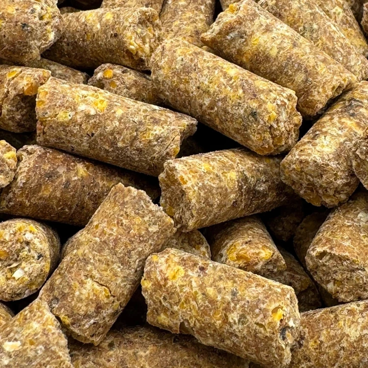 4,5kg 12mm Pellet ŚMIERDZIUCH rybny zanętowy kukurydziany zanęta na karpia