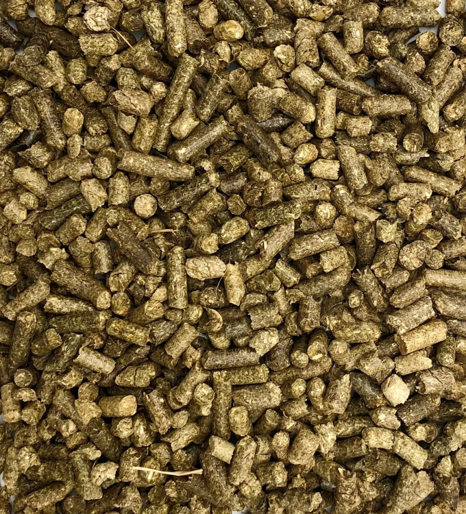 PELLET ZE SŁOMY 8mm Żwirek granulat ściółka 15kg dla gryzoni królika kota