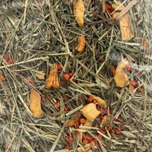 Siano z marchewką jabłkiem naturalne sianko dla krótka gryzoni świnki 450g