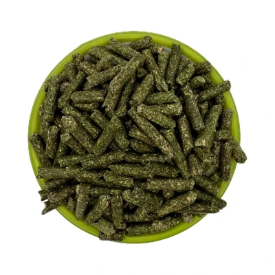 Lucerna granulowana 19kg pellet pasza dla koni królika 8mm granulat CHAMPI